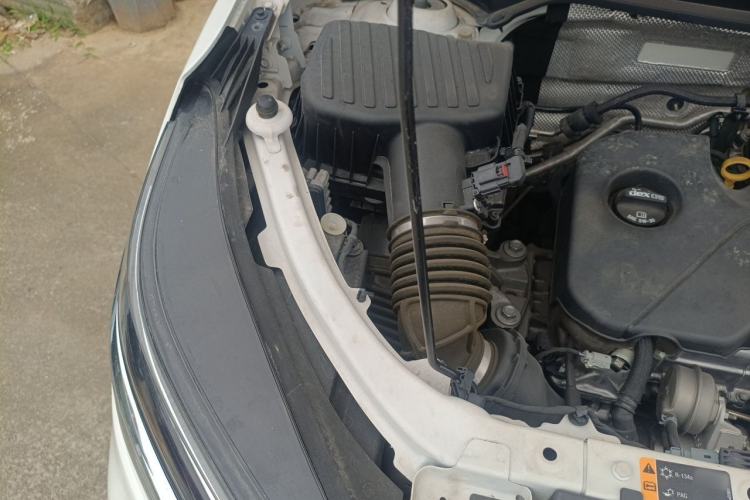 Used Chevrolet Equinox 2021 535T Chijie Edition Engine Bay Right