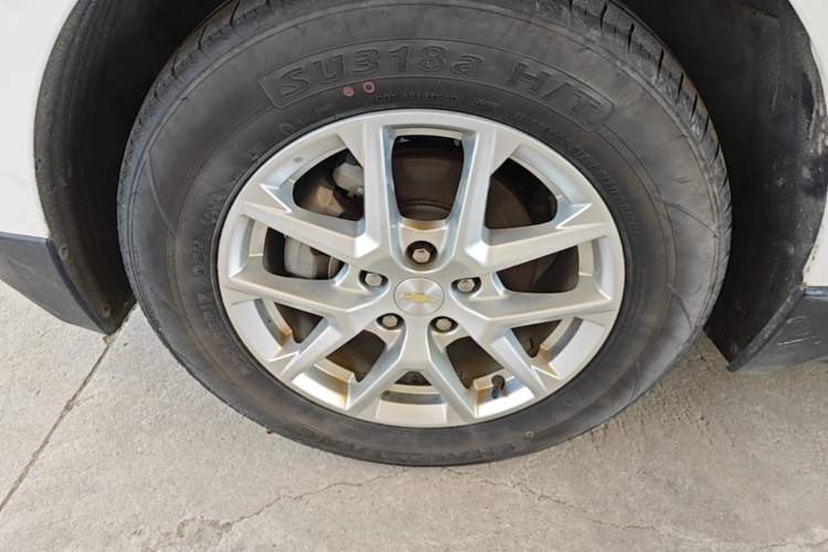 Used Chevrolet Equinox 2021 535T Chijie Edition Exterior 4