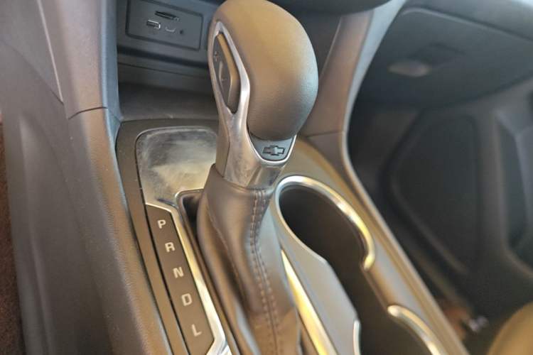 Used Chevrolet Equinox 2021 535T Chijie Edition Gear Lever