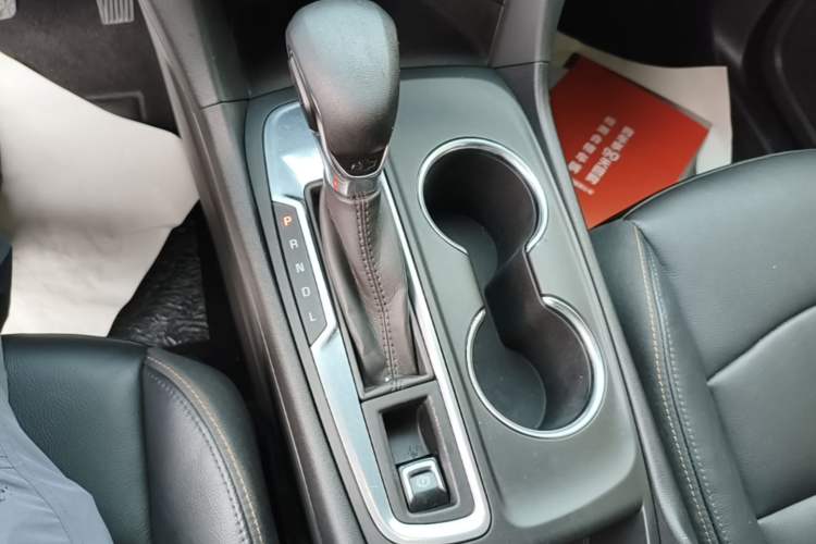Used Chevrolet Equinox 2021 535T Chijie Edition Gear Lever