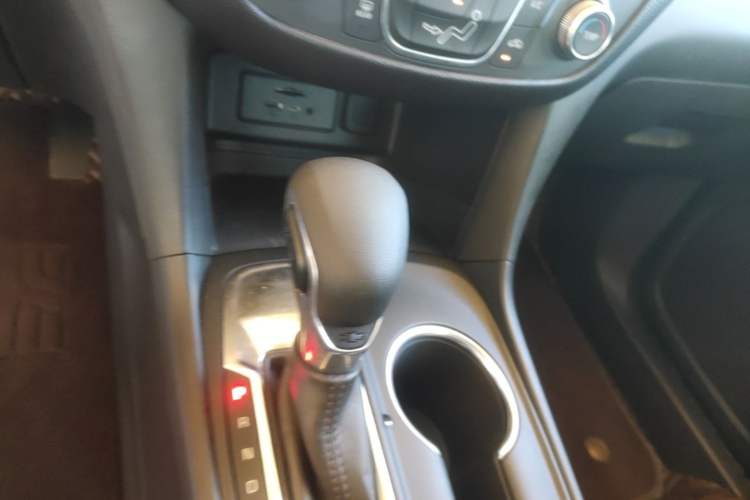 Used Chevrolet Equinox 2021 535T Chijie Edition Gear Lever