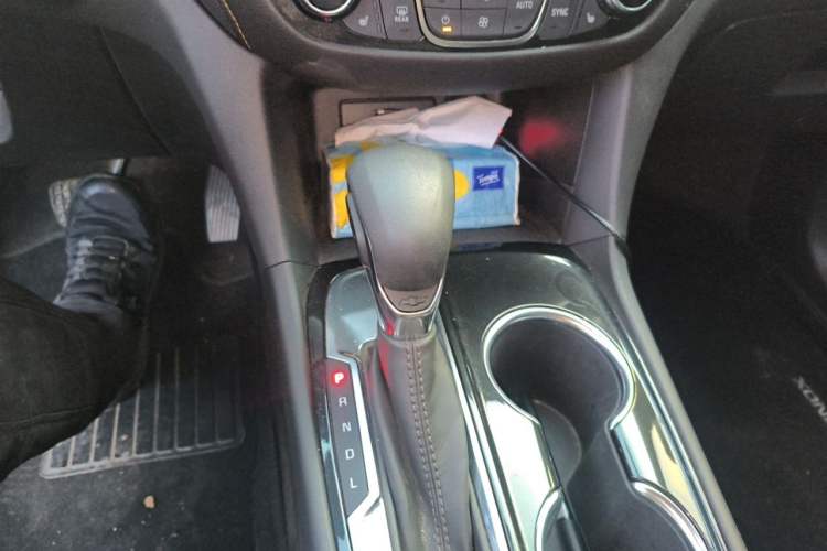 Used Chevrolet Equinox 2021 535T Yujie Edition Gear Lever