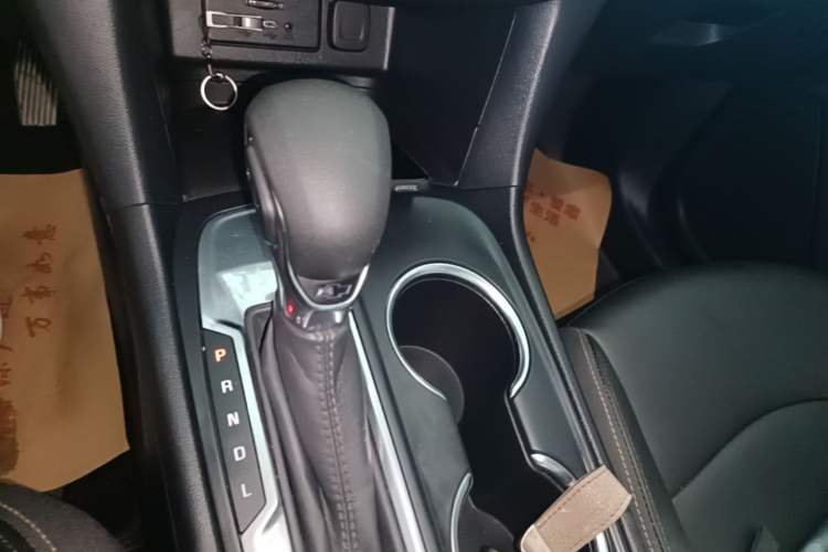 Used Chevrolet Equinox 2021 535T Chijie Edition Gear Lever