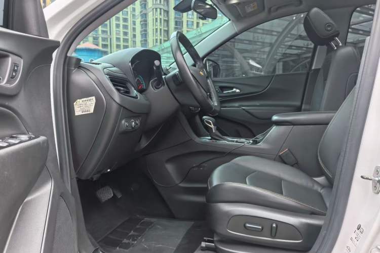 Used Chevrolet Equinox 2021 535T Yujie Edition Interior 3