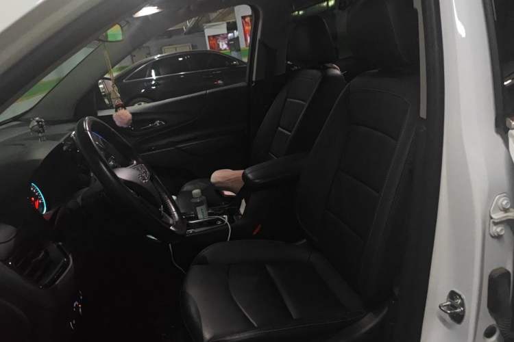 Used Chevrolet Equinox 2021 535T Yujie Edition Left Front Seat