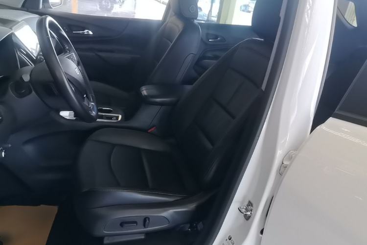 Used Chevrolet Equinox 2021 535T Chijie Edition Left Front Seat