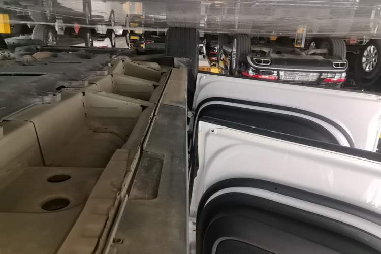 Used Chevrolet Equinox 2021 535T Chijie Edition Left Side Sill