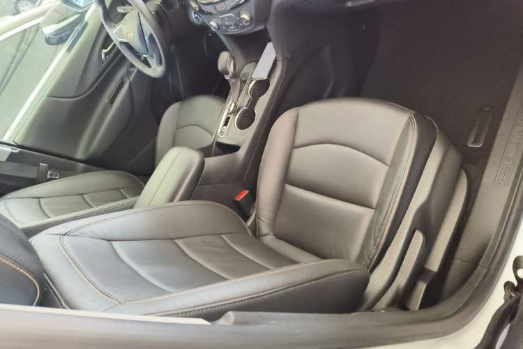 Used Chevrolet Equinox 2021 535T Chijie Edition Right Front Seat