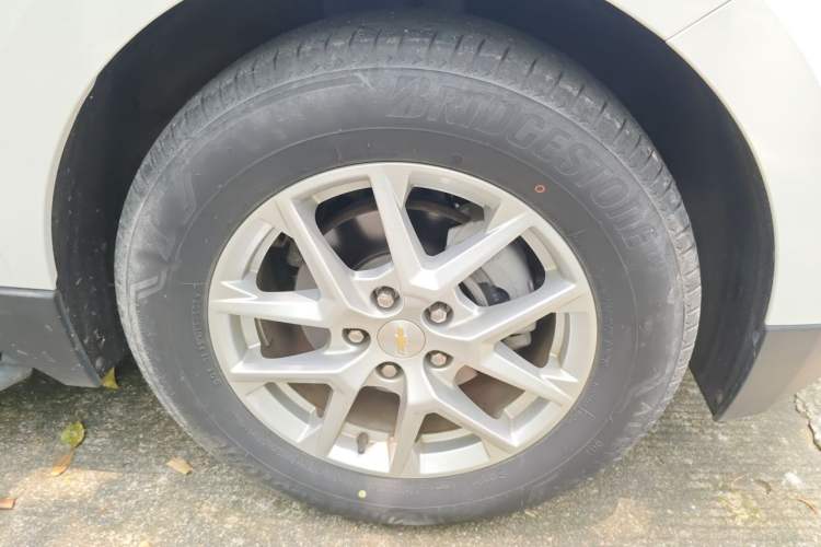 Used Chevrolet Equinox 2021 535T Chijie Edition Right Front Wheel Hub