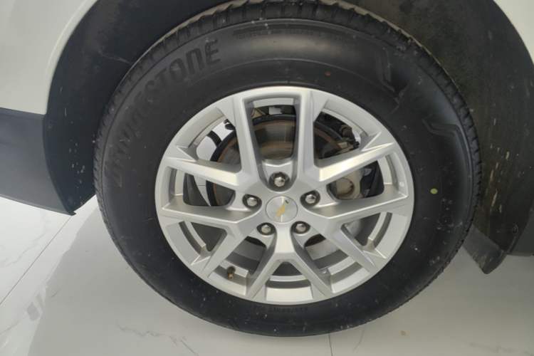 Used Chevrolet Equinox 2021 535T Chijie Edition Right Rear Wheel Hub