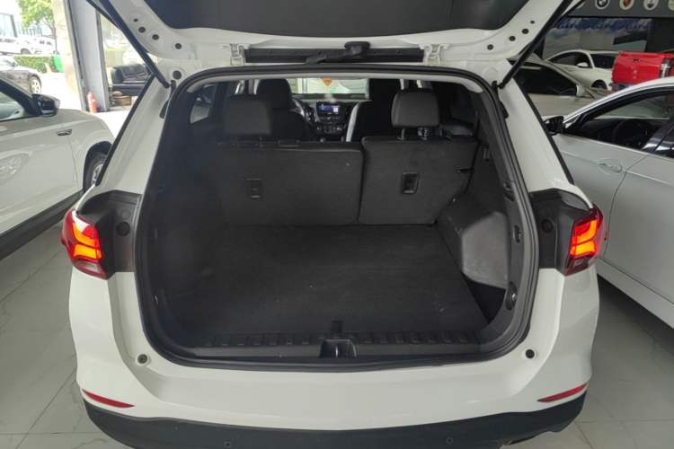 Used Chevrolet Equinox 2021 535T Chijie Edition Trunk