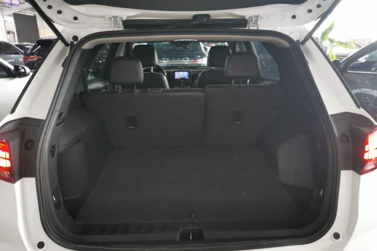 Used Chevrolet Equinox 2021 535T Chijie Edition Trunk