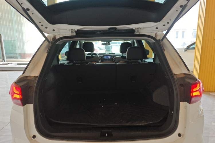 Used Chevrolet Equinox 2021 535T Chijie Edition Trunk