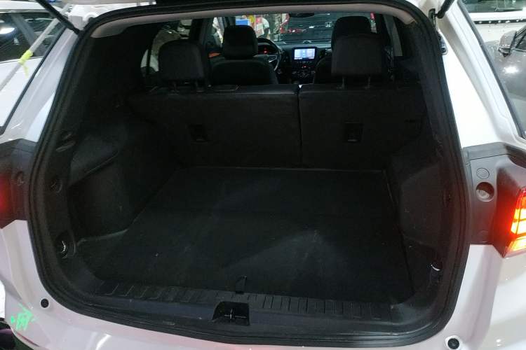 Used Chevrolet Equinox 2021 535T Chijie Edition Trunk