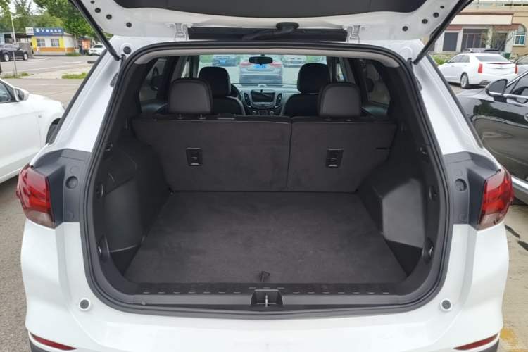 Used Chevrolet Equinox 2021 535T Chijie Edition Trunk