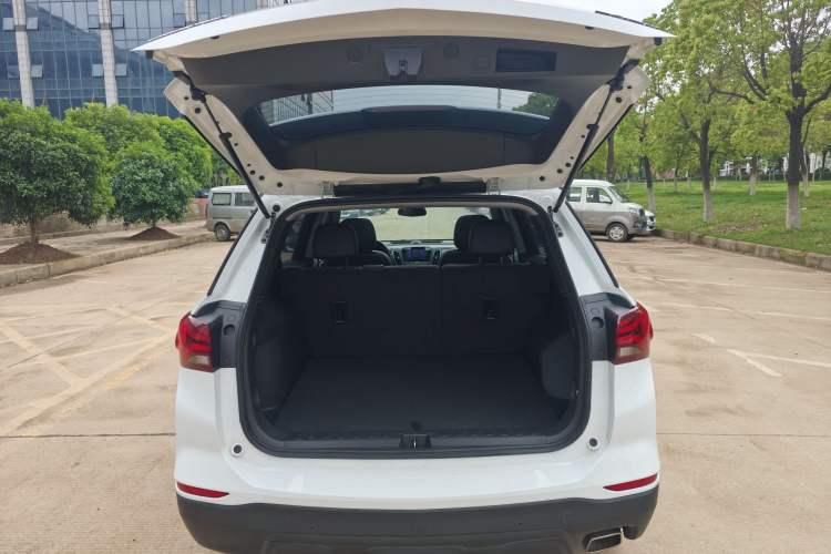 Used Chevrolet Equinox 2021 535T Chijie Edition Trunk