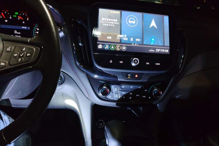 Used Chevrolet Equinox 2022 Mild Hybrid 550T RS Smart Boundary-Setting Edition Audio And AC Panel