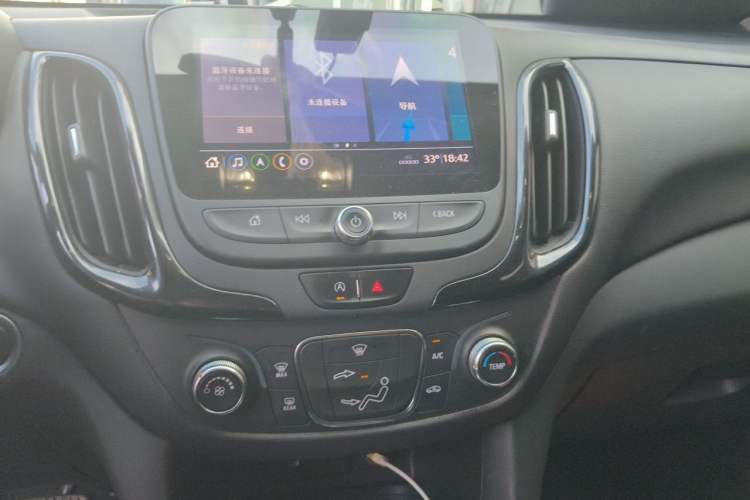 Used Chevrolet Equinox 2022 535T Chijie Edition Audio And AC Panel