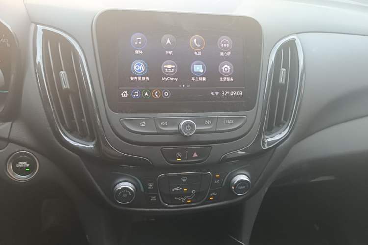 Used Chevrolet Equinox 2022 535T Chijie Edition Audio And AC Panel