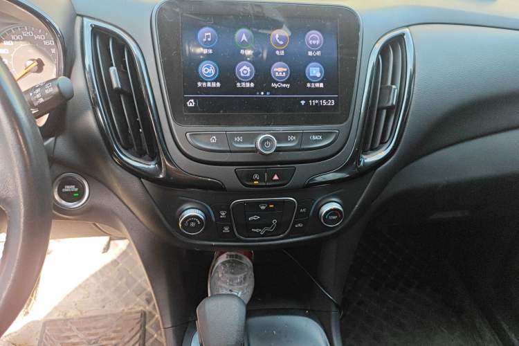 Used Chevrolet Equinox 2022 535T Chijie Edition Audio And AC Panel
