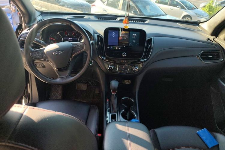 Used Chevrolet Equinox 2022 Mild Hybrid 550T RS Four-Wheel Drive Intelligent Guardian Edition Center Console