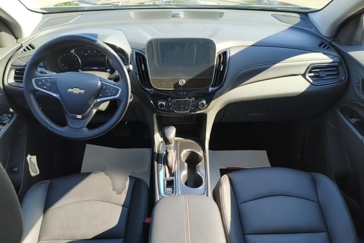 Used Chevrolet Equinox 2022 535T YuJie Edition Center Console