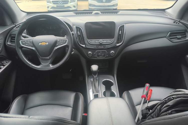 Used Chevrolet Equinox 2022 535T Chijie Edition Center Console