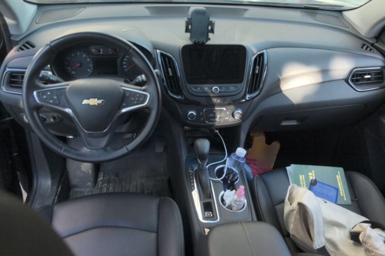 Used Chevrolet Equinox 2022 535T Chijie Edition Center Console