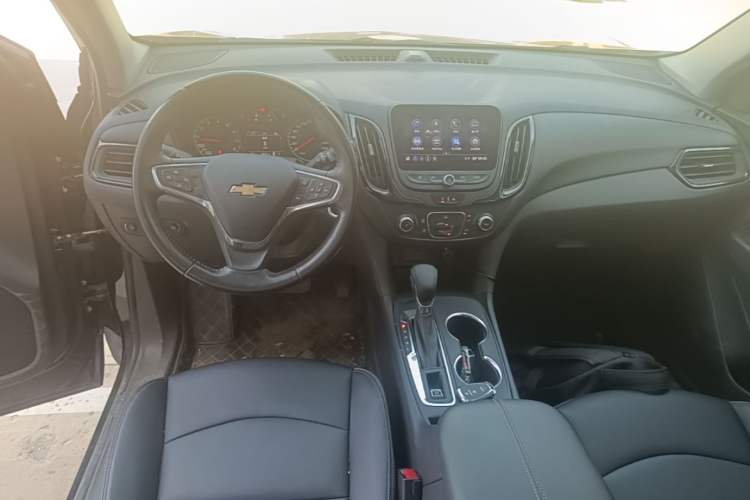 Used Chevrolet Equinox 2022 535T Chijie Edition Center Console