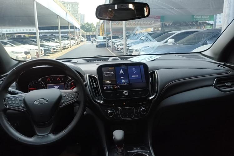Used Chevrolet Equinox 2022 Mild Hybrid 550T RS Four-Wheel Drive Intelligent Guardian Edition Center Console