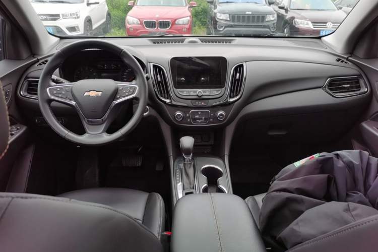 Used Chevrolet Equinox 2022 535T Chijie Edition Center Console