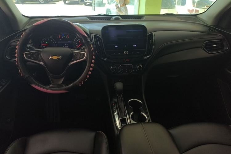 Used Chevrolet Equinox 2022 535T YuJie Edition Center Console