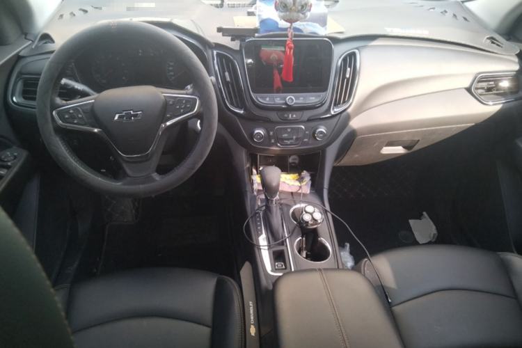 Used Chevrolet Equinox 2022 535T Chijie Edition Center Console