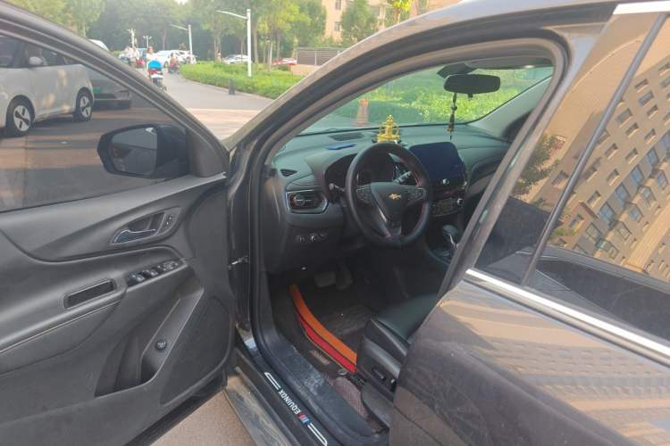 Used Chevrolet Equinox 2022 535T YuJie Edition Driver Seat