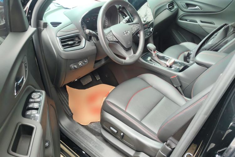 Used Chevrolet Equinox 2022 Mild Hybrid 550T RS Smart Boundary-Setting Edition Driver Seat