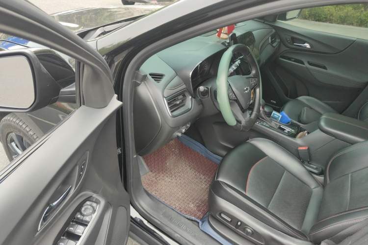 Used Chevrolet Equinox 2022 Mild Hybrid 550T RS Four-Wheel Drive Intelligent Guardian Edition Driver Seat