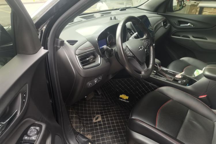 Used Chevrolet Equinox 2022 Mild Hybrid 550T RS Smart Boundary-Setting Edition Driver Seat