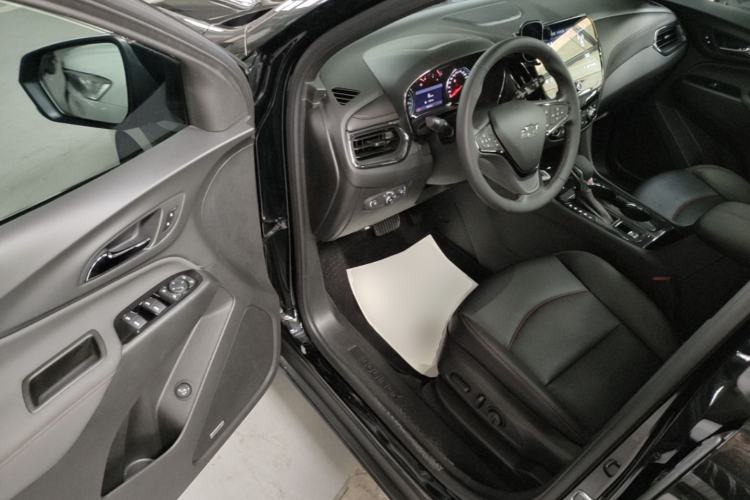 Used Chevrolet Equinox 2022 Mild Hybrid 550T RS Four-Wheel Drive Intelligent Guardian Edition Driver Seat