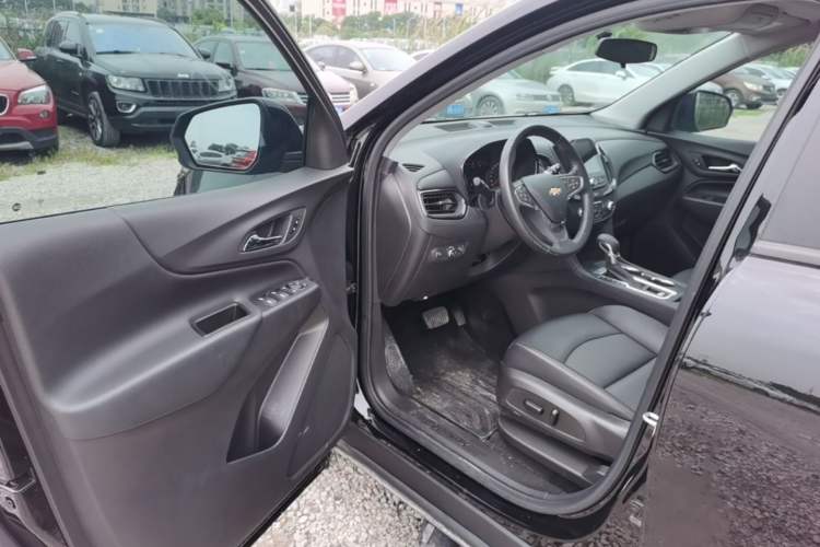 Used Chevrolet Equinox 2022 535T Chijie Edition Driver Seat