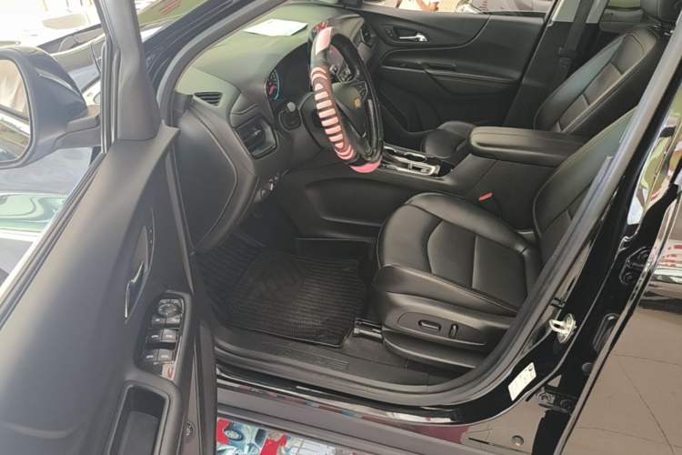 Used Chevrolet Equinox 2022 535T YuJie Edition Driver Seat