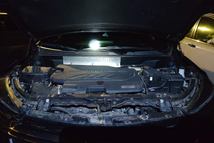 Used Chevrolet Equinox 2022 Mild Hybrid 550T RS Smart Boundary-Setting Edition Engine Bay
