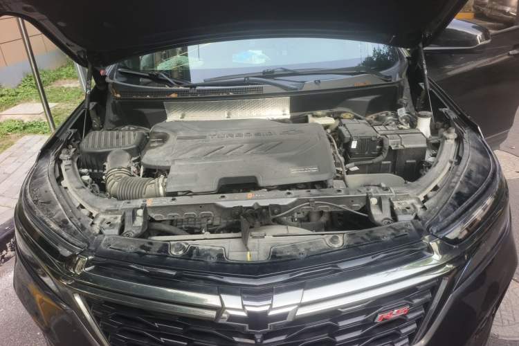 Used Chevrolet Equinox 2022 Light Hybrid 550T RS All-Wheel-Drive Smart Boundary Edition Engine Bay