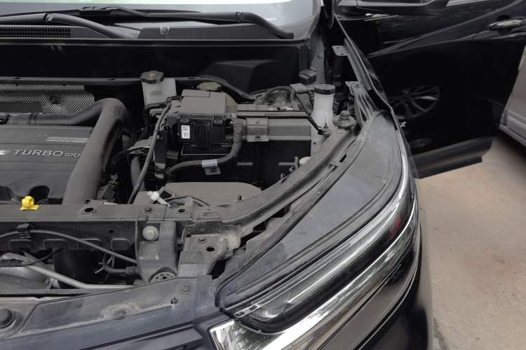 Used Chevrolet Equinox 2022 535T YuJie Edition Engine Bay Left