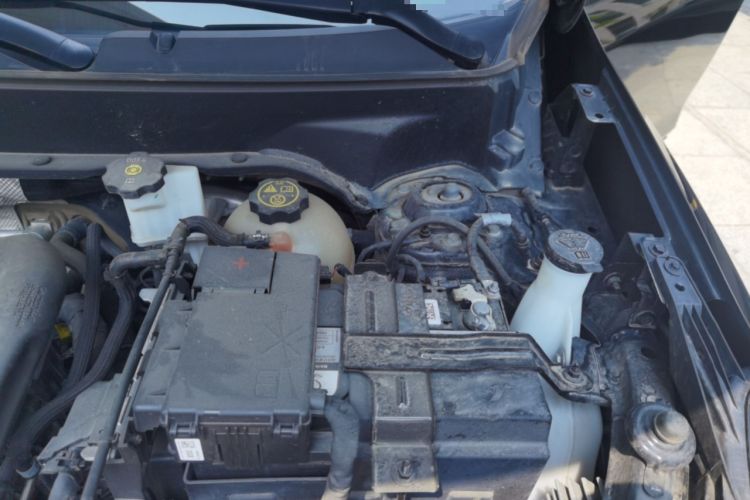 Used Chevrolet Equinox 2022 535T Chijie Edition Engine Bay Left
