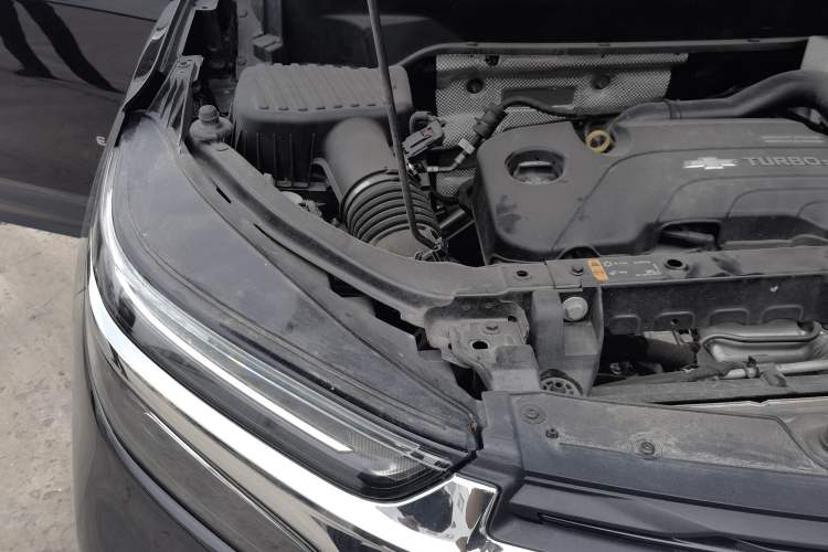 Used Chevrolet Equinox 2022 535T YuJie Edition Engine Bay Right