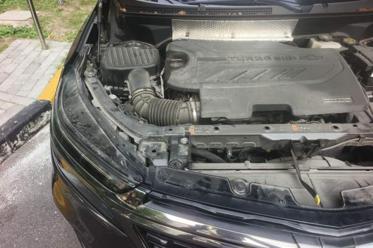 Used Chevrolet Equinox 2022 Light Hybrid 550T RS All-Wheel-Drive Smart Boundary Edition Engine Bay Right