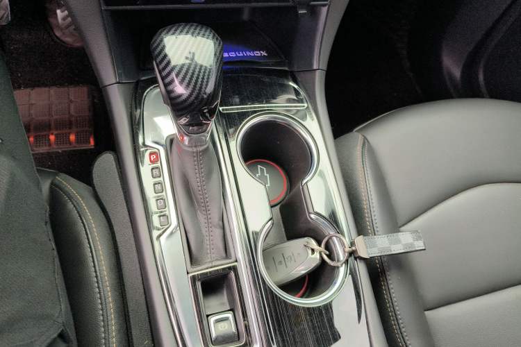 Used Chevrolet Equinox 2022 535T Chijie Edition Gear Lever