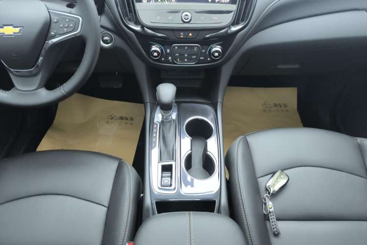 Used Chevrolet Equinox 2022 535T YuJie Edition Gear Lever