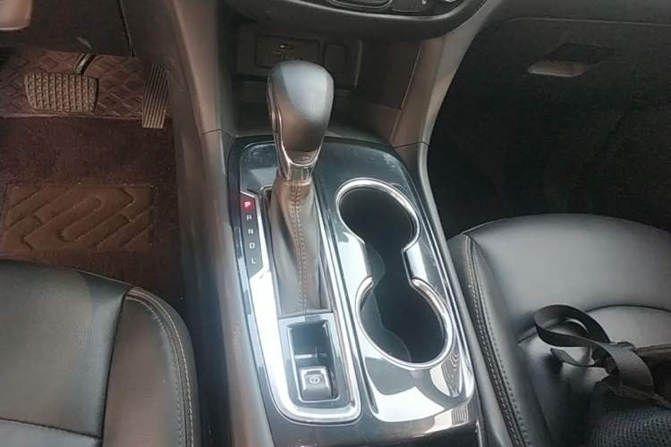 Used Chevrolet Equinox 2022 535T YuJie Edition Gear Lever