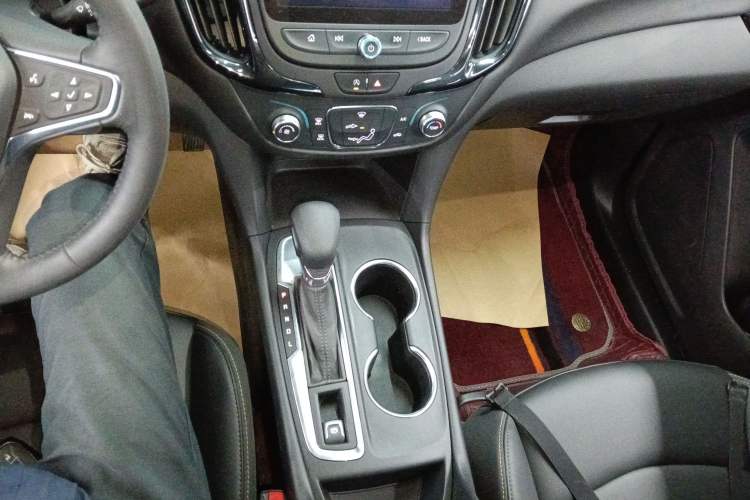 Used Chevrolet Equinox 2022 535T Chijie Edition Gear Lever